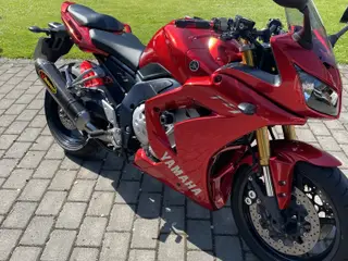 Yamaha fz 1 står som ny slået mynte 