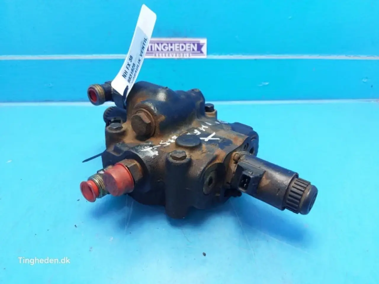 Billede 2 - New Holland FX38 Hydraulikventil 9831828