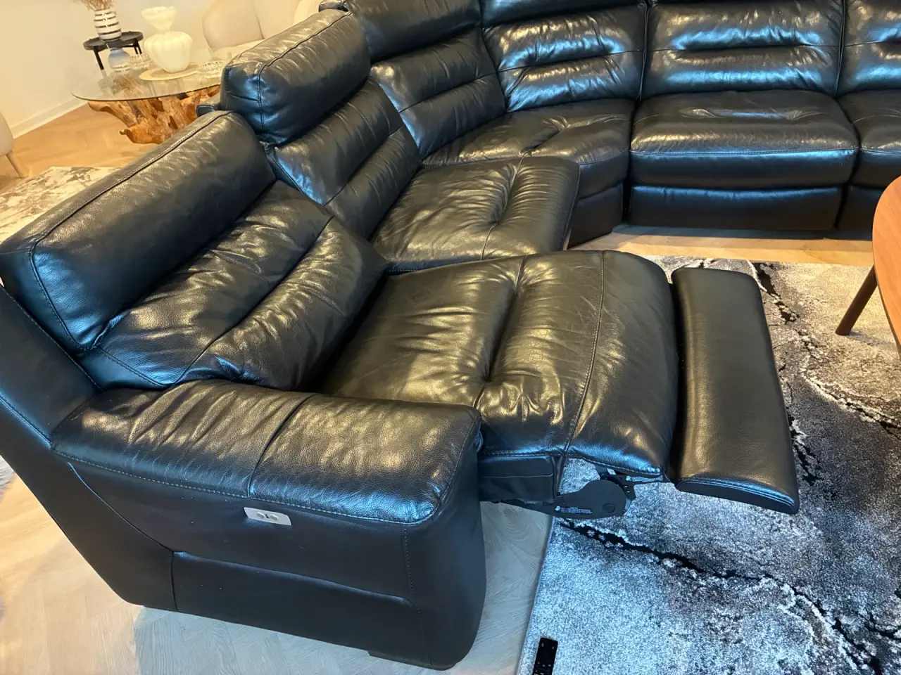 Billede 16 - Stor hjørnesofa i ægte læder – el-recliner i begge