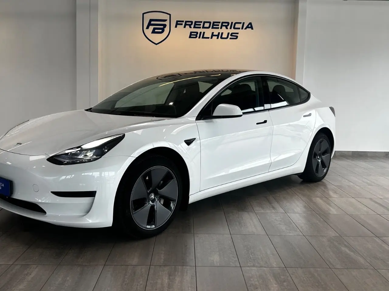 Billede 1 - Tesla Model 3  RWD