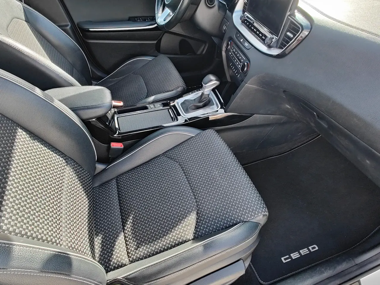 Billede 11 - Super velholdt KIA Ceed SW PHEV UPGRADE SÆLGES