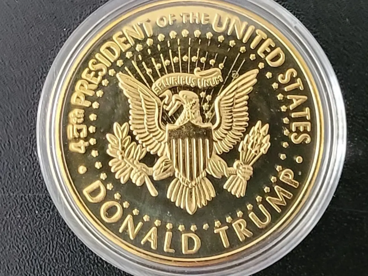 Billede 7 - 2 Trump kasketter og meget tilbehør