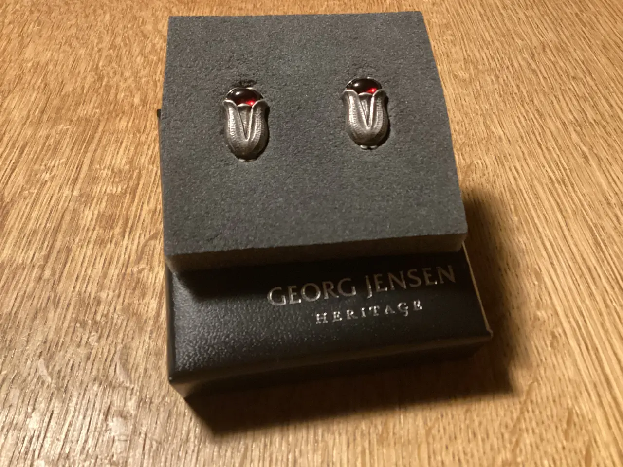 Billede 2 - GJ Heritage Øreclips 1997 m/Røde Sten