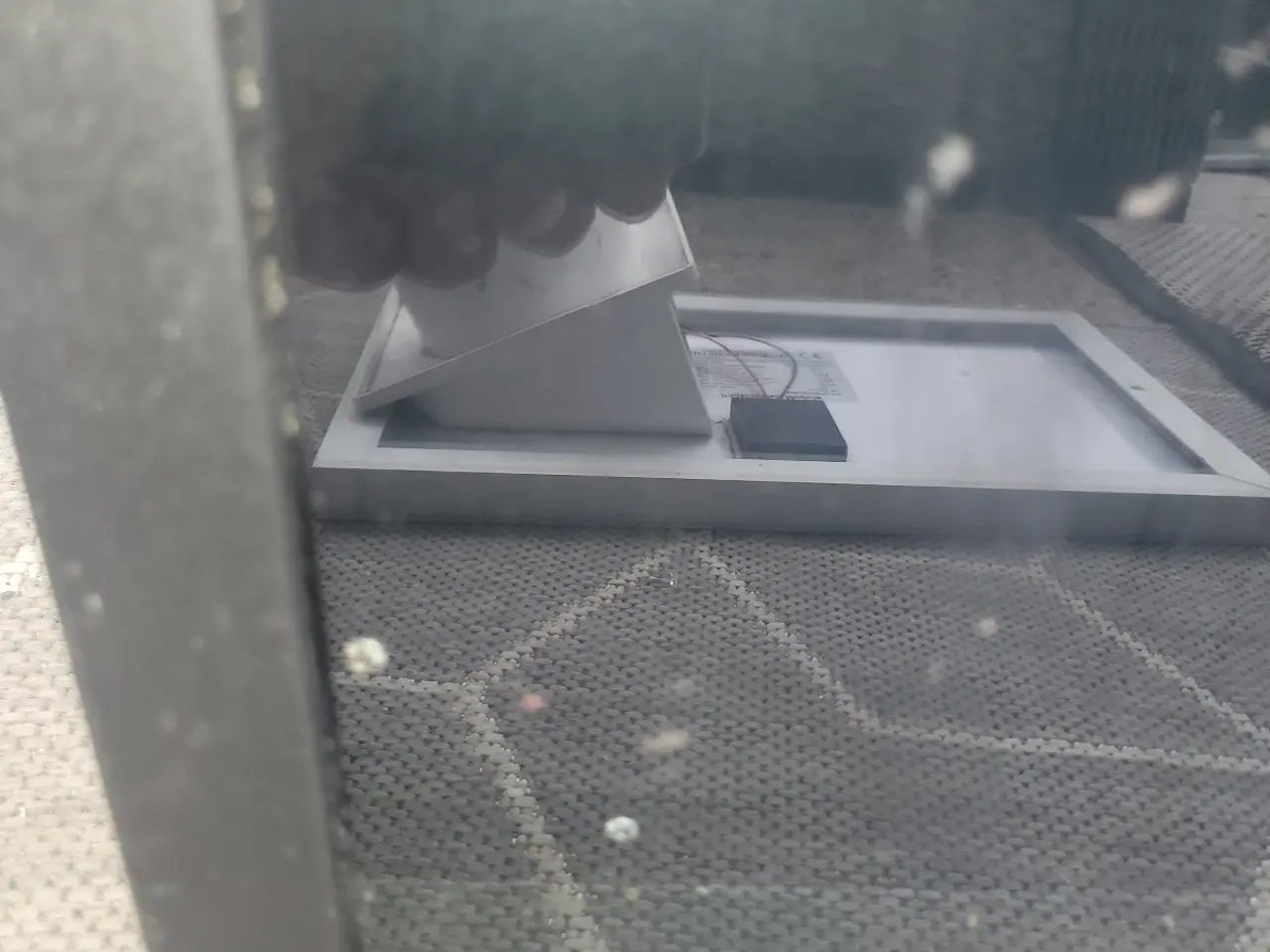 Billede 4 - solceller ventilation store 450kr lille 150kr