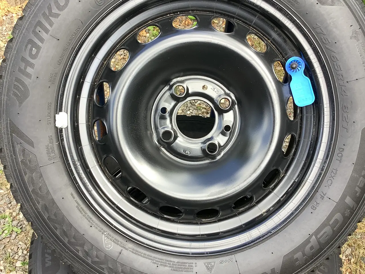 Billede 3 - Fiat 500 Vinterdæk på stålfælge