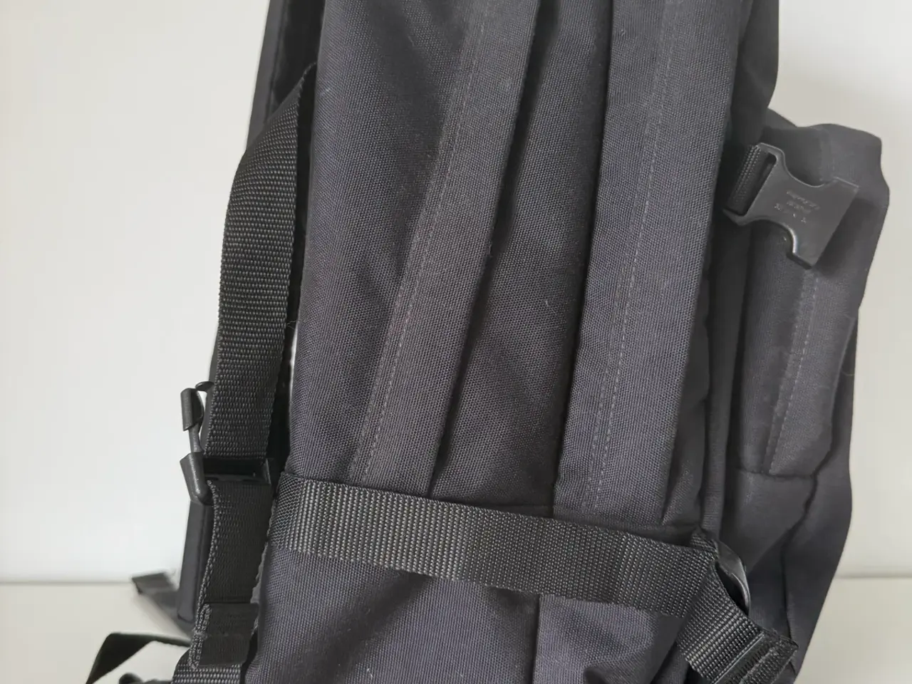Billede 14 - Eastpak Tutor rygsæk 39L-black, som ny!