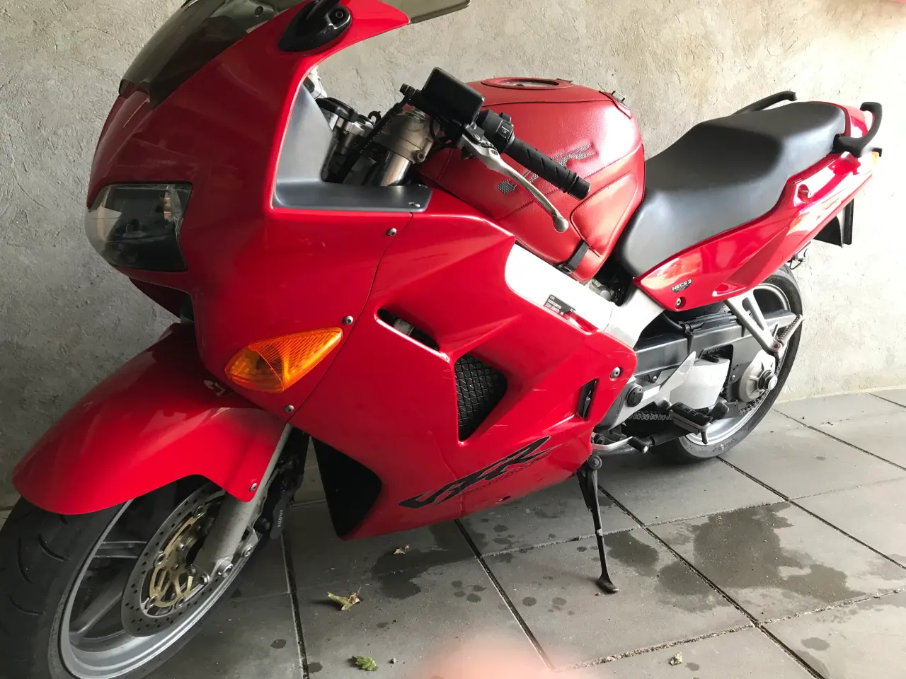 Billede 2 - Honda vfr 800