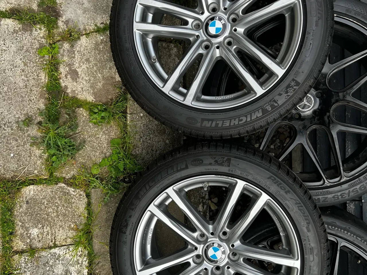 Billede 2 - Bmw fælge 5x120 står som nye med vinter dæk