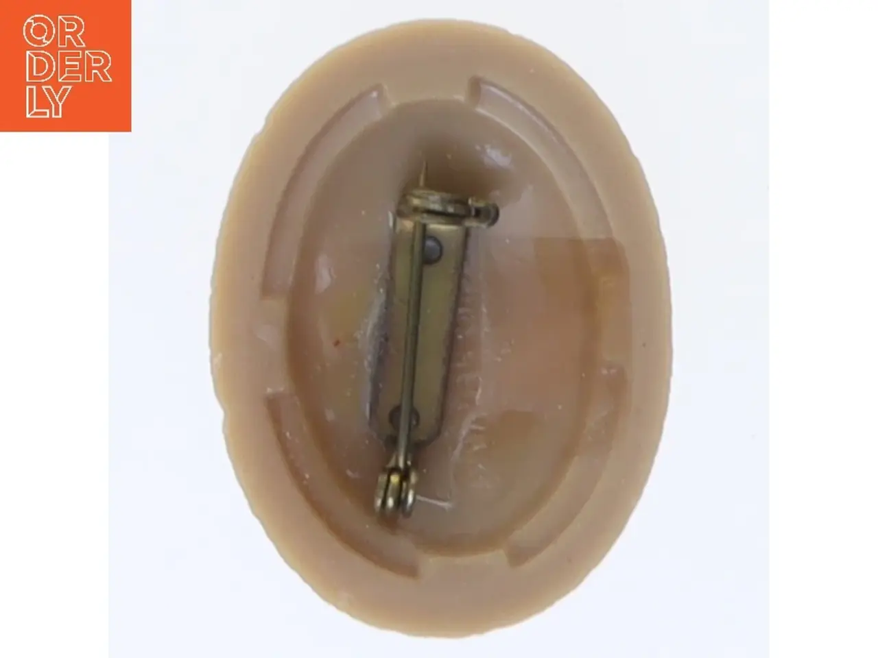 Billede 2 - Oval horn broche med portræt (str. 4 cm)