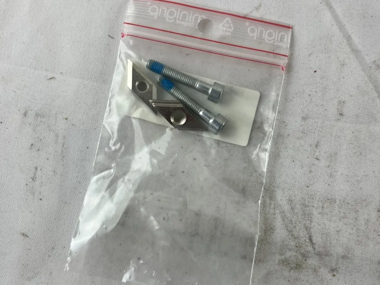 Billede 5 - SICK 2033250 UE403 Mounting Kit Sliding Nuts M4000