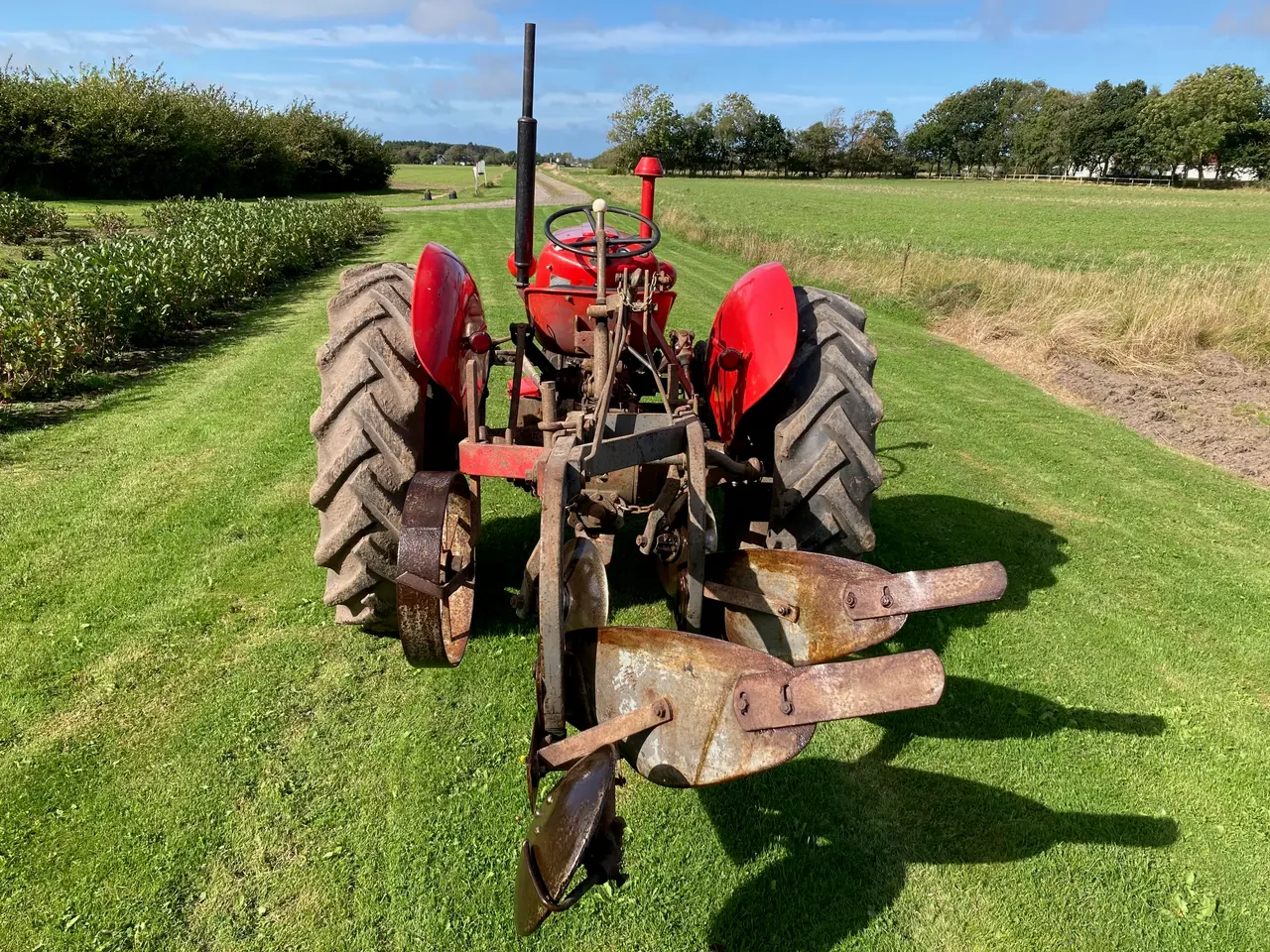 Billede 2 - Massey Ferguson 35 m. 2 furet 12" plov