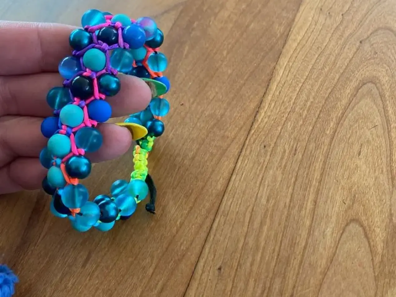 Billede 8 - Nye knyttede armbånd