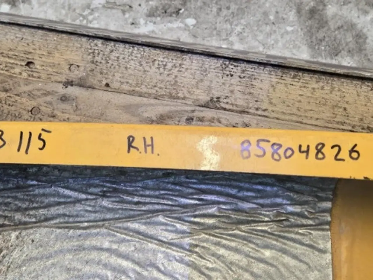 Billede 12 - New Holland LB115B Skærm R. 85804826