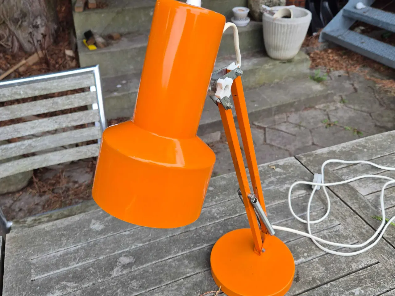 Billede 2 - Flot orange bordlampe fra Lyskær