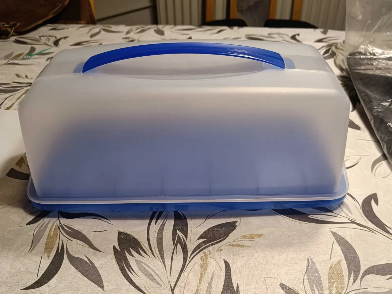 Billede 1 - Boks til kage mm