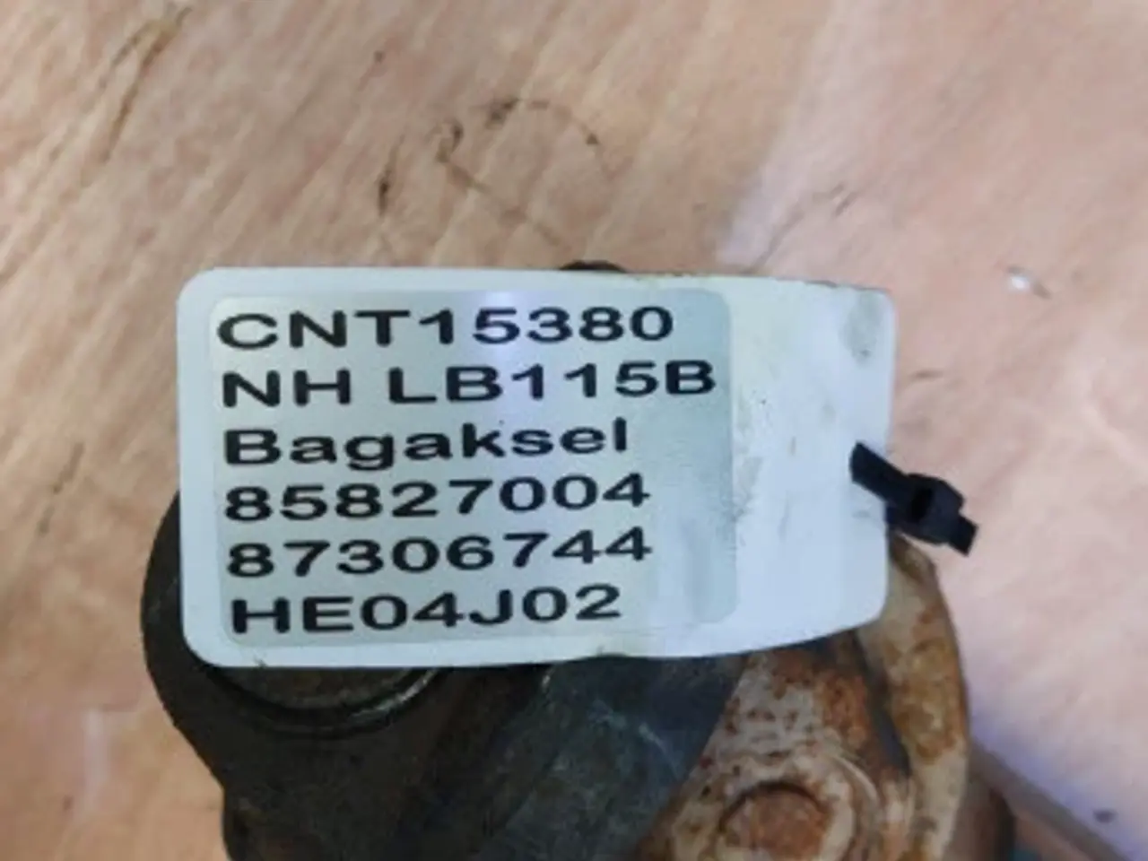 Billede 12 - New Holland LB115B Bagaksel 85827004