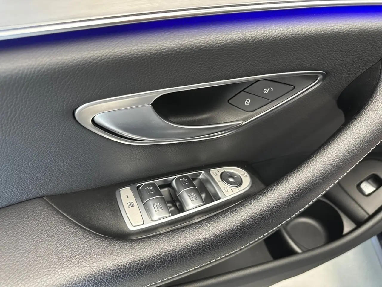 Billede 16 - Mercedes E300 de 2,0 stc. aut.