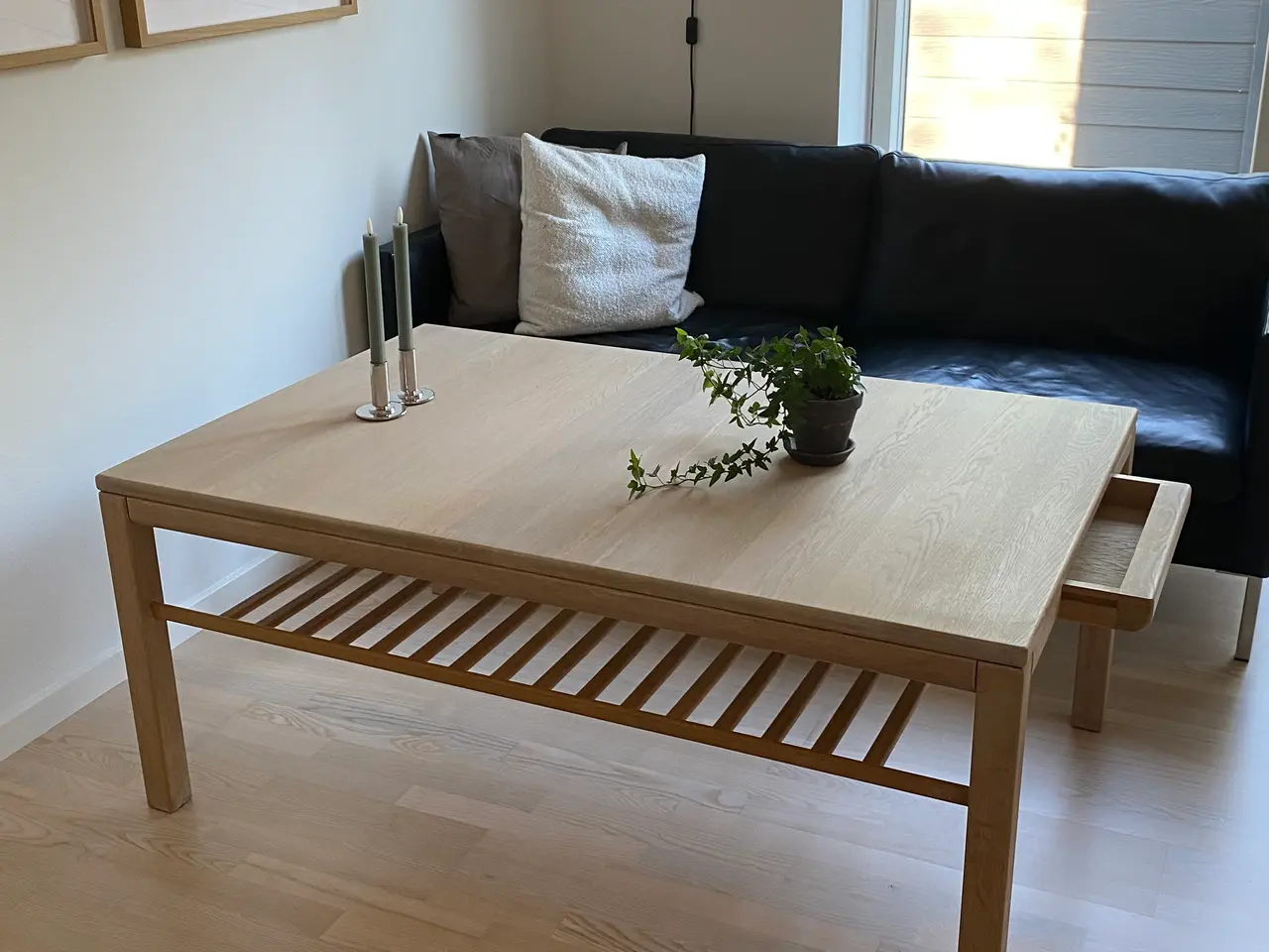 Billede 1 - Sofabord i hvidolieret egtræ