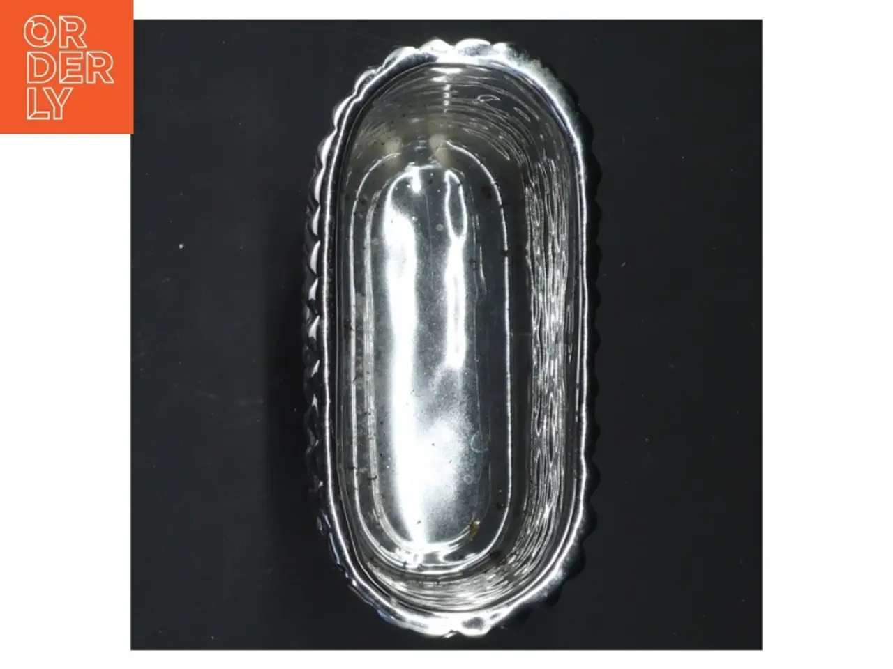Billede 3 - Sølvfarvet rektangulær vase (str. 14x7 cm)
