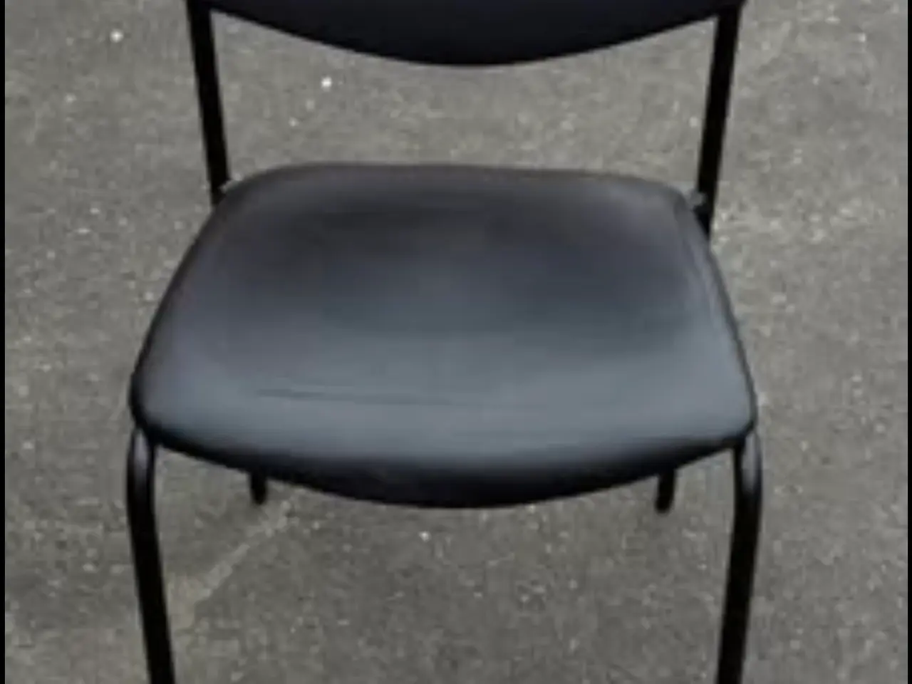 Billede 4 - Hej 🙂jeg har 6 sorte spisebordsstole til salg👍⁉️