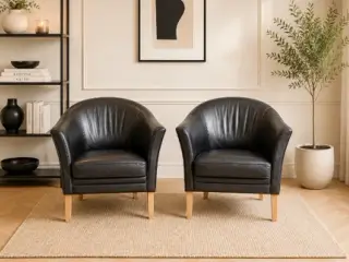 2 Mogens Hansen MH80 stole i sort premium læder.