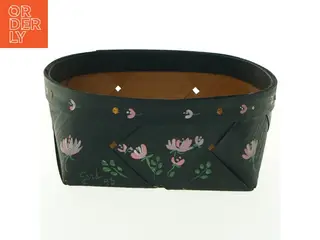 Flettet kurv med dekorative malede blomster (str. Ø 19 cm)
