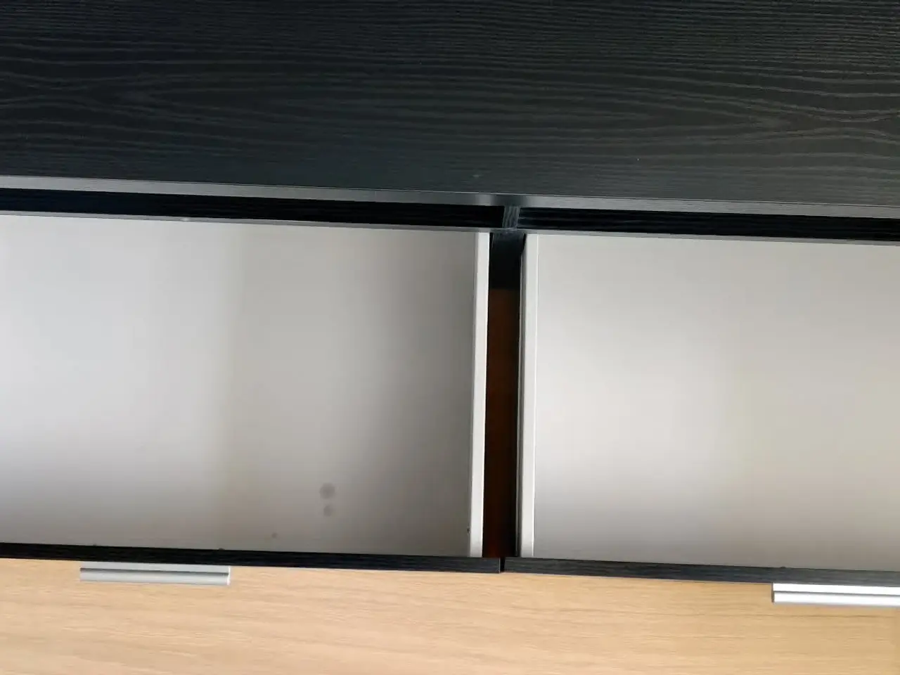 Billede 3 - Tv møbel med skuffer