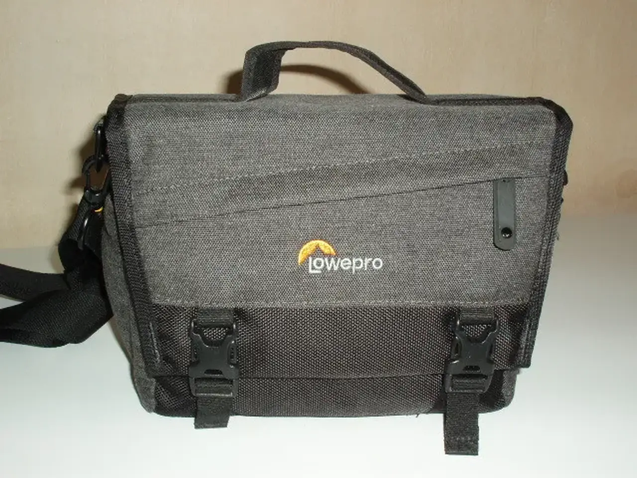Billede 2 - Kamerataske Lowepro m-Trekker SH150