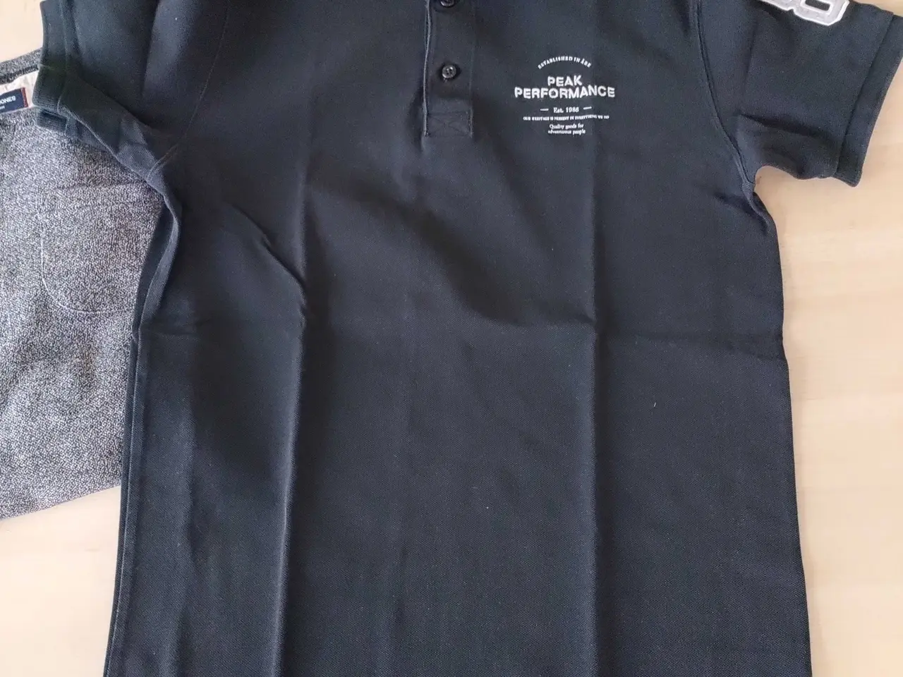 Billede 2 - Peak Performance polo og Jack&Jones sweater M