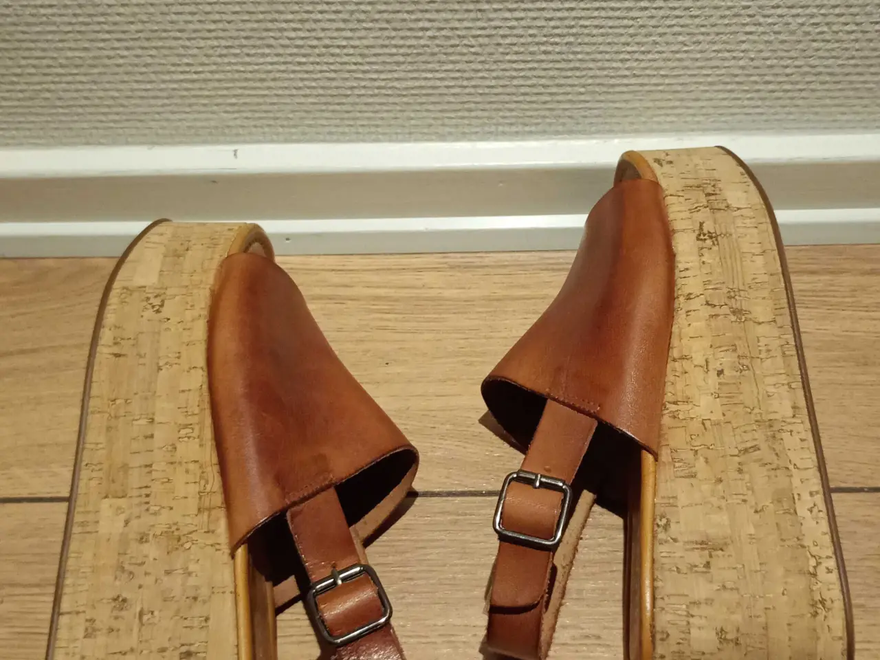 Billede 2 - Flotte damesandaler, PAVEMENT, str. 40. Som nye.