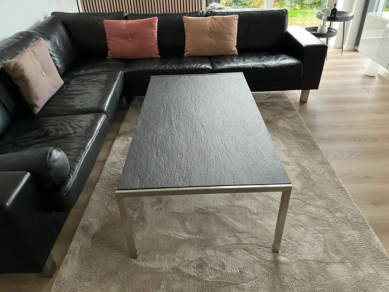 Billede 3 - Designer Sofabord i sort 20mm skiffer stel børstet