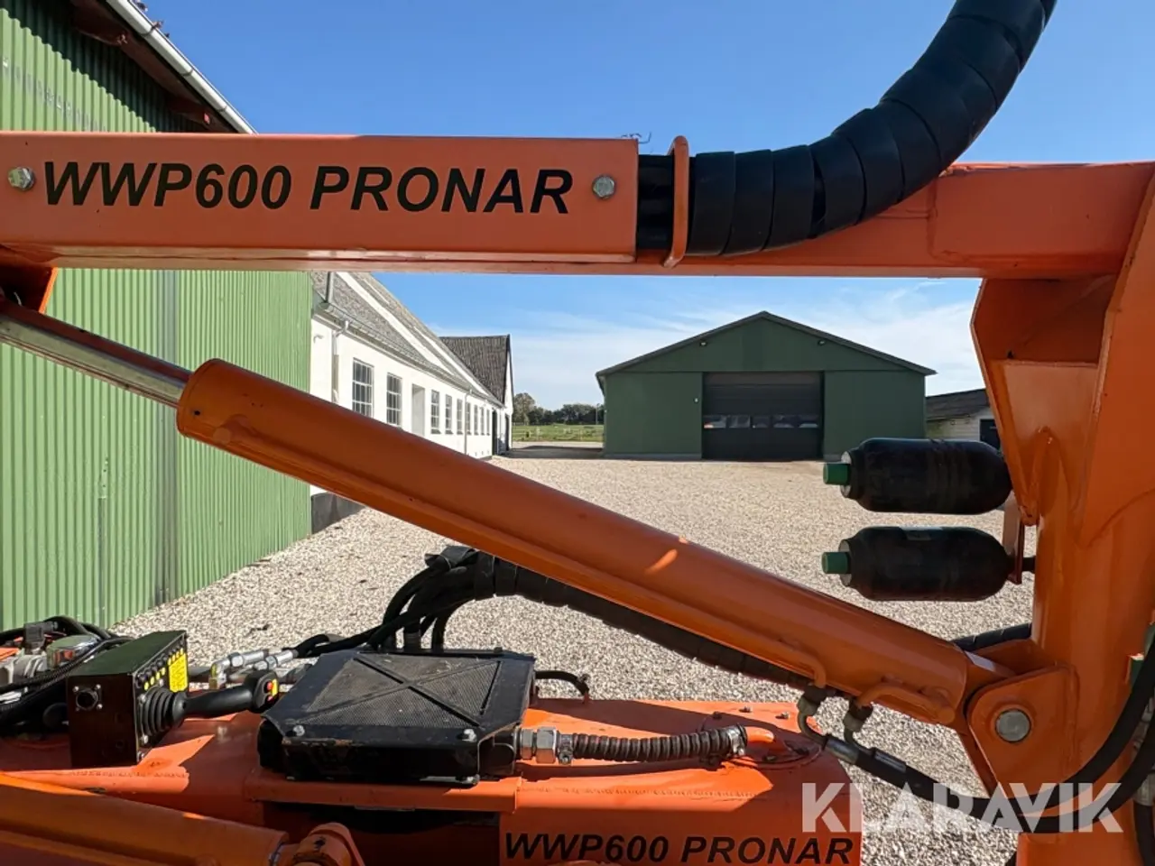 Billede 9 - Frontmonteret armklipper Pronar WWP600 med GK140 klippehoved