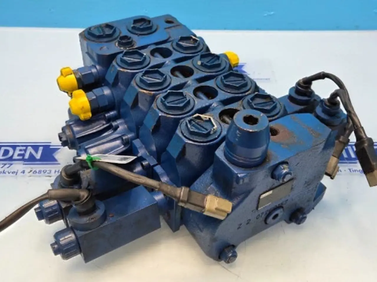Billede 11 - New Holland LM5080 Hydraulikventil 87358442