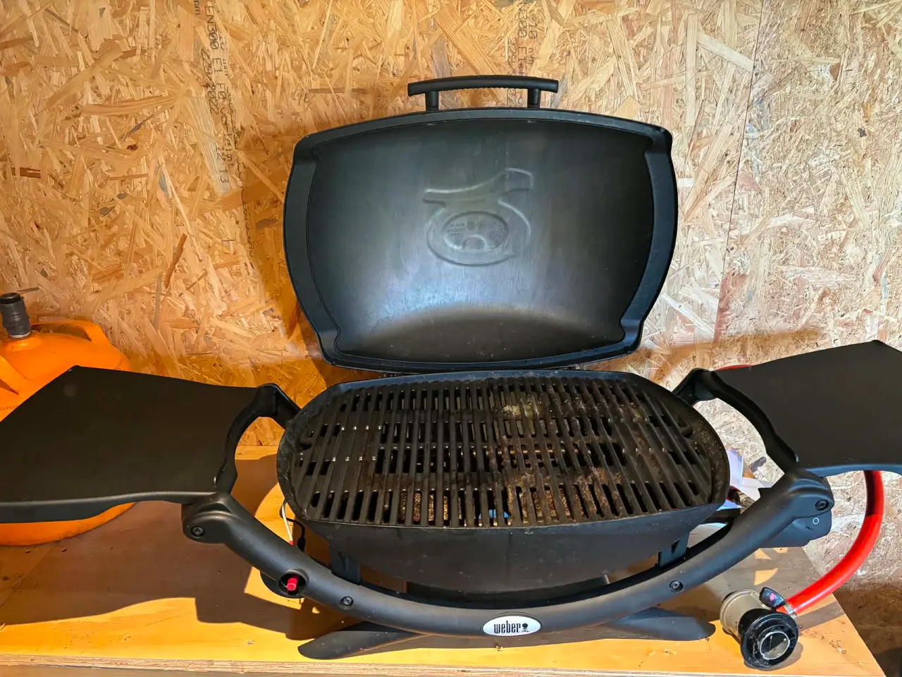 Billede 3 - Weber gasgrill Q2000 BLK med overtræk