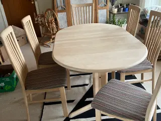 Skovby spisebord med 6 stole
