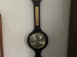 Vejr, termometer, hygrometer, quartz ur kr. 150,-