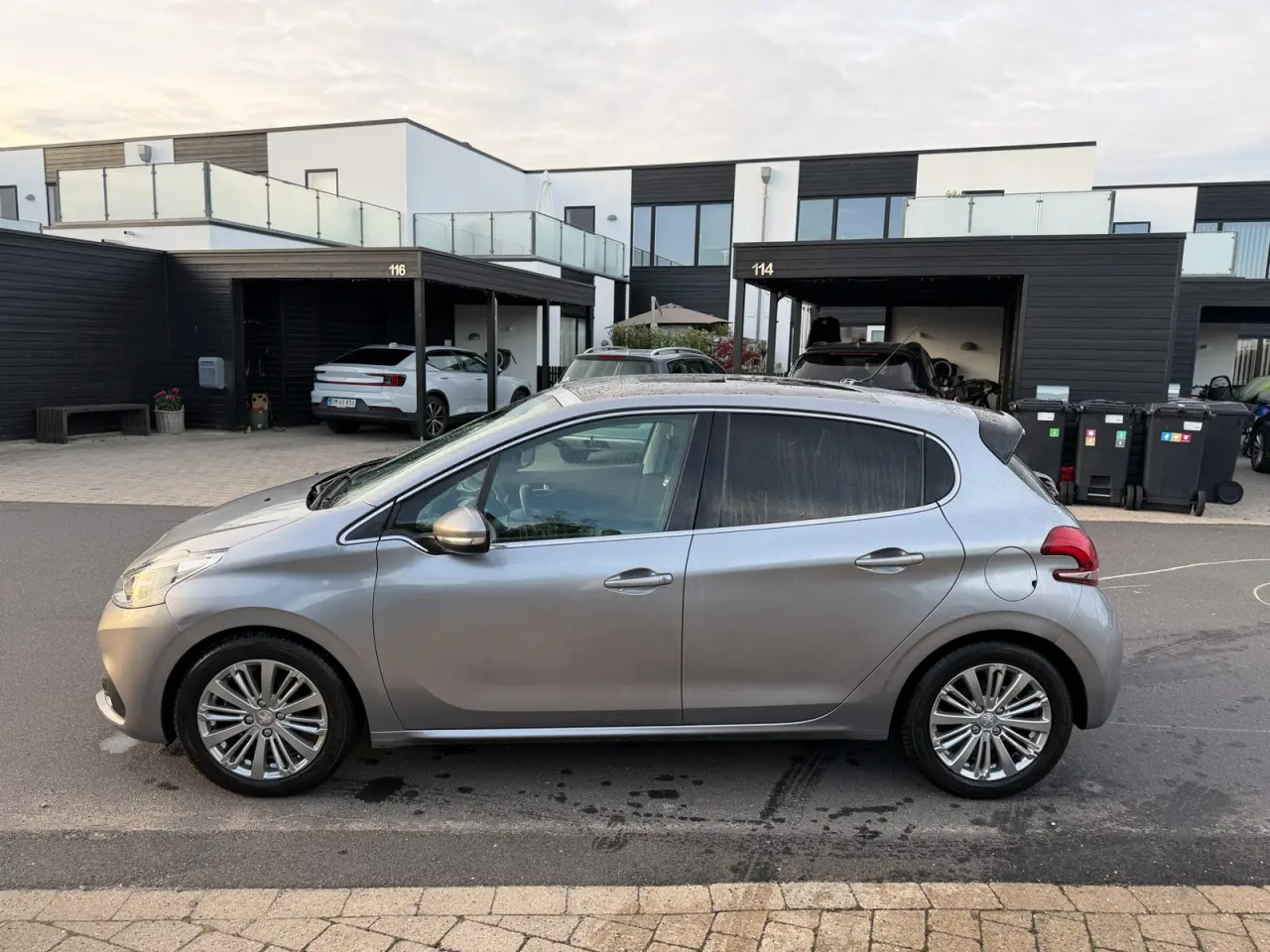 Billede 2 - Peugeot 208 1.5  BlueHDi 100 Infinity Sky