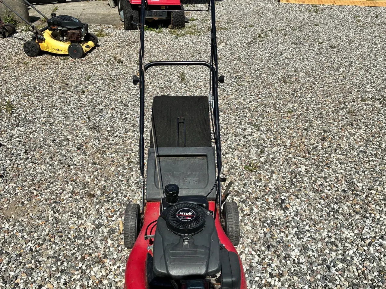 Billede 2 - MTD 46s plæneklipper 