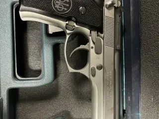 Beretta FS96 INOX kaliber 40 S&W