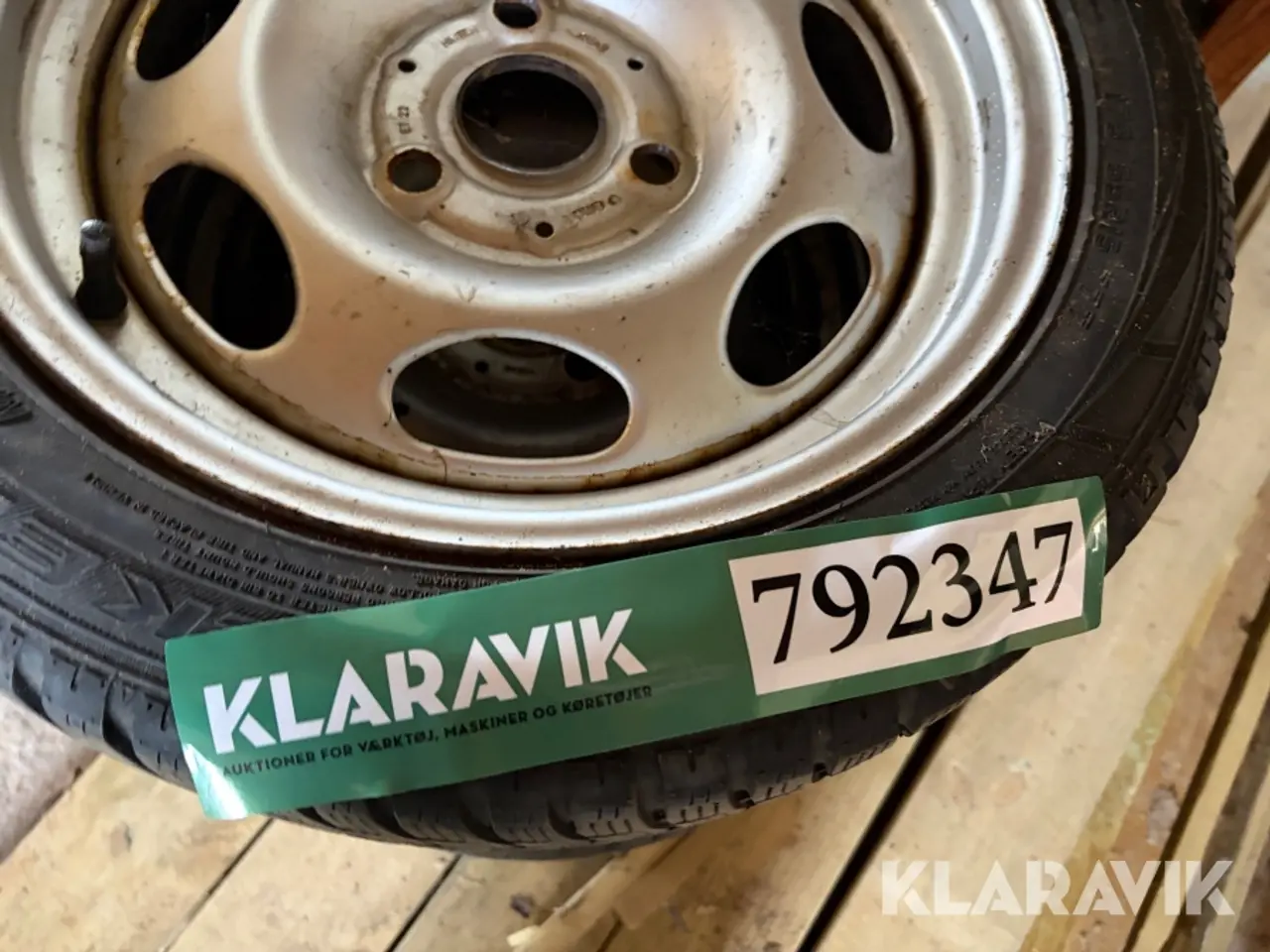 Billede 5 - Dæk Falken med fælge til smart 4 styk