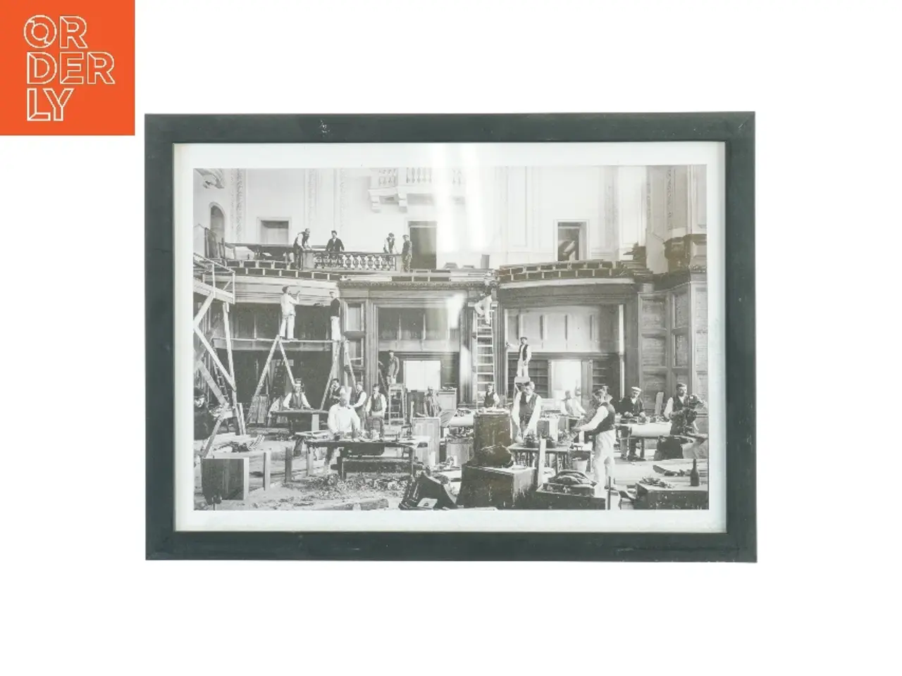 Billede 1 - Indrammet sort/hvid fotografi fra Nielsen (str. 21x29,7 cm)