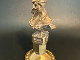 Antik miniature skulptur af bronze sælges