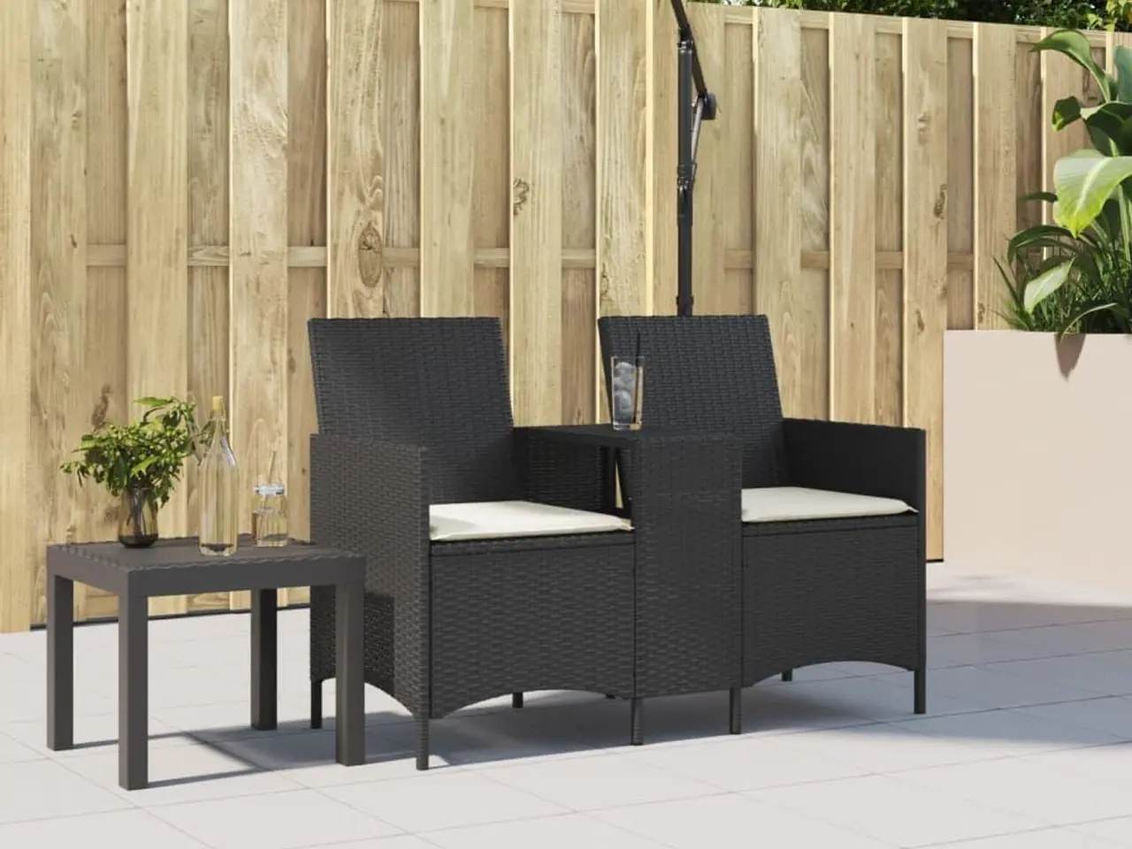 Billede 3 - 2-personers havesofa i polyrattan med bord og hynder - sort
