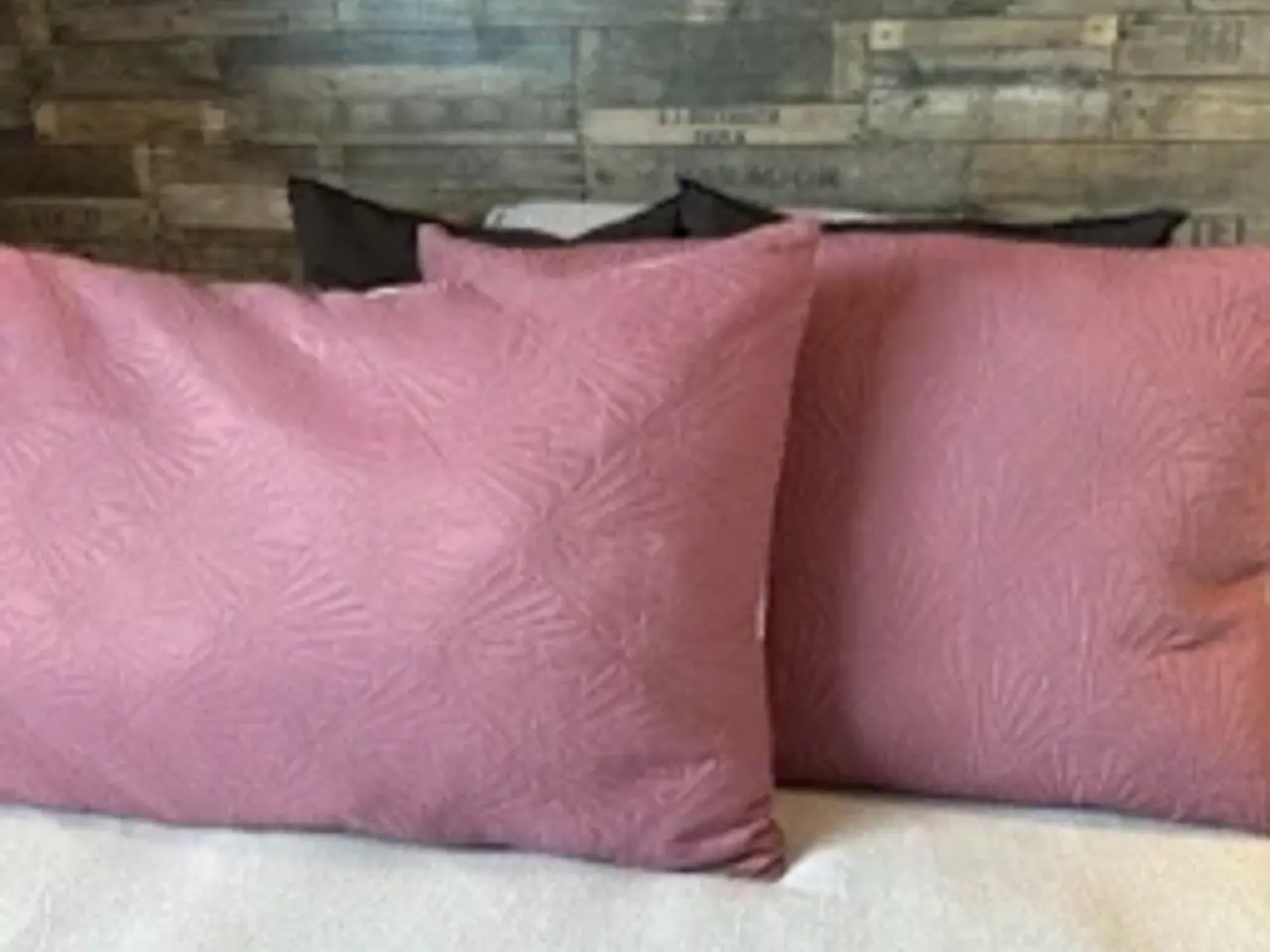 Billede 4 - Puder i 2 smukke rosa farver