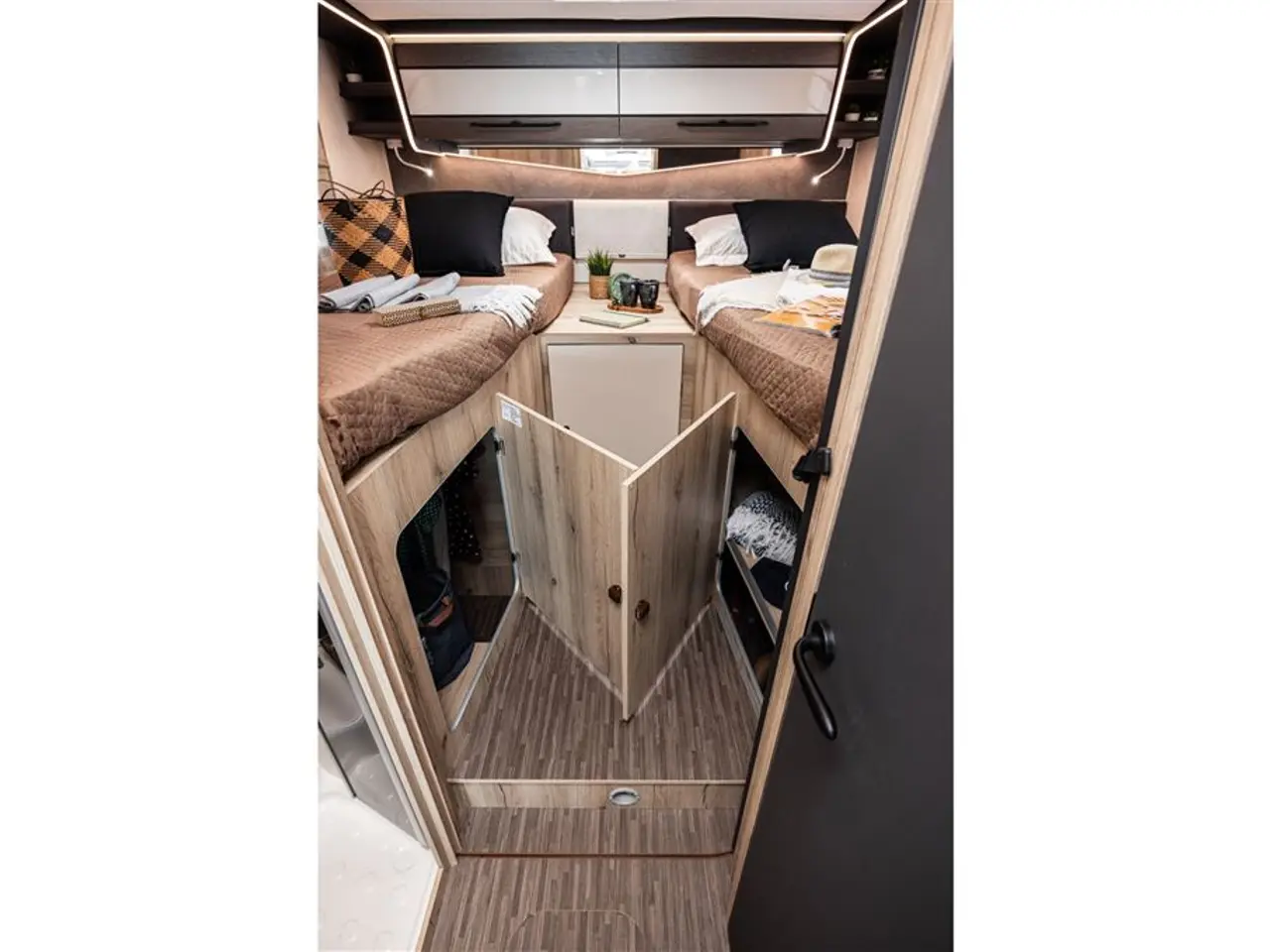 Billede 12 - 2026 - Elnagh T-Loft 532