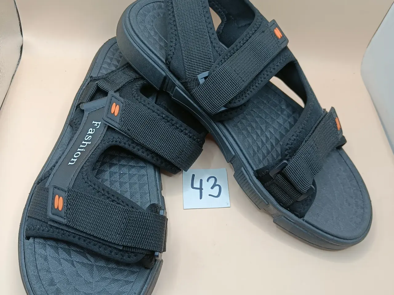 Billede 1 - Fashion sort sandaler 43str