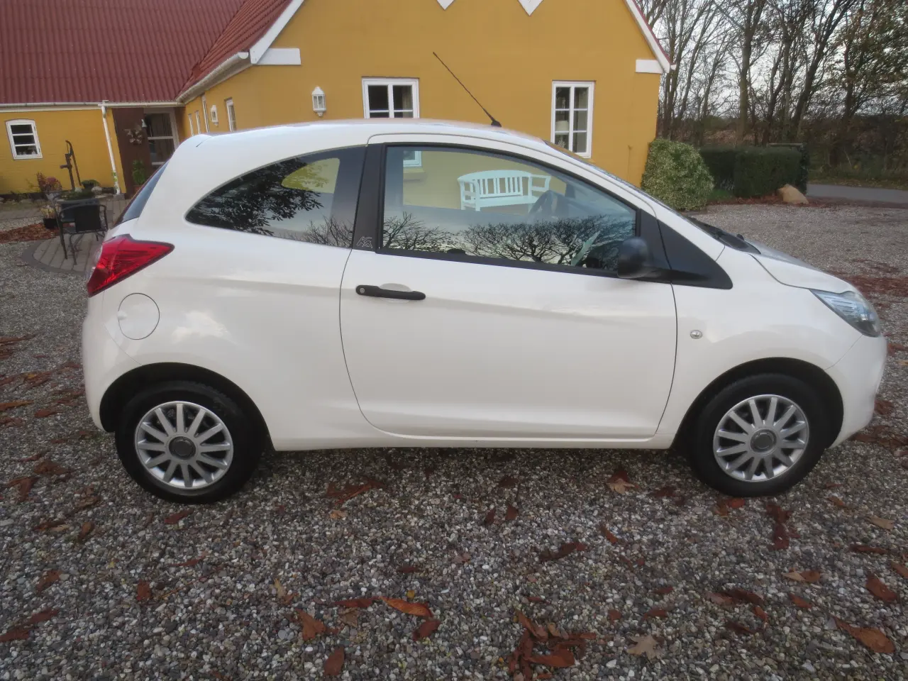 Billede 5 - Ford Ka 1.2 i År 2012. Nysynet.