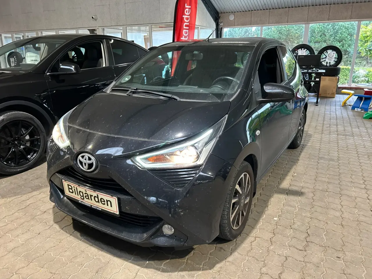Billede 1 - Toyota Aygo 1,0 VVT-i x-black