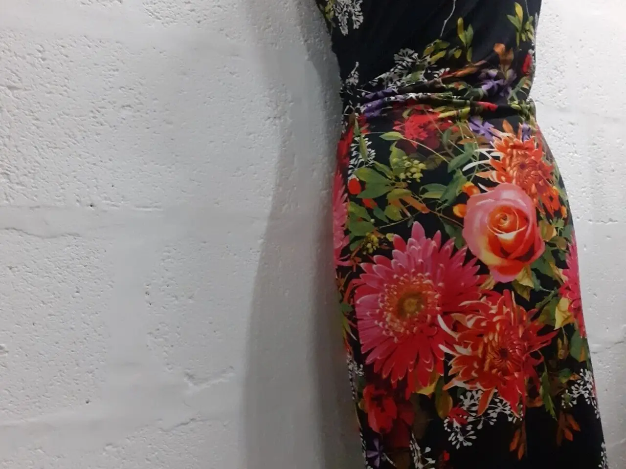 Billede 4 - kjole Wallis brandet- blomstret- Størrelse: 38-40