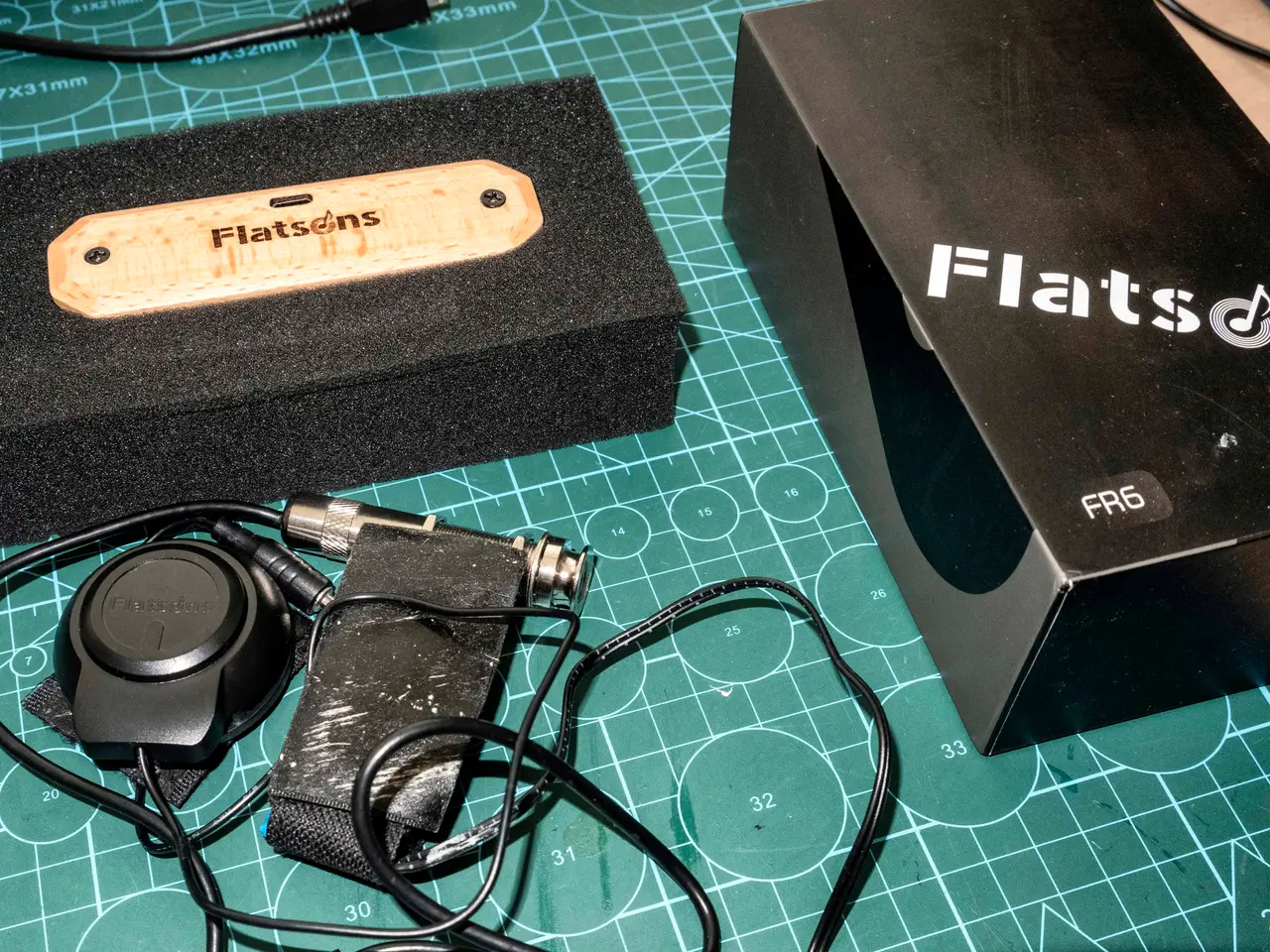 Billede 1 - Guitar pickup. Flatsens FR6 soundhole pickup med d